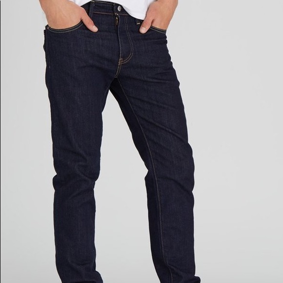 levi's dark blue skinny jeans